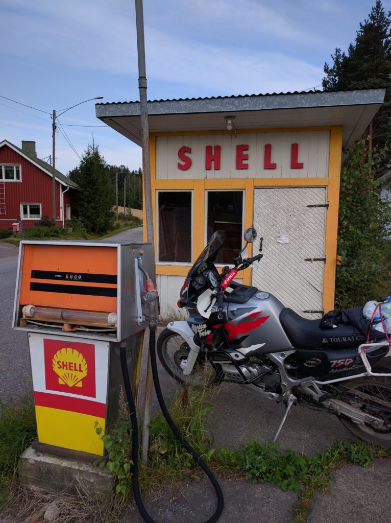 Gas station in Paippinen