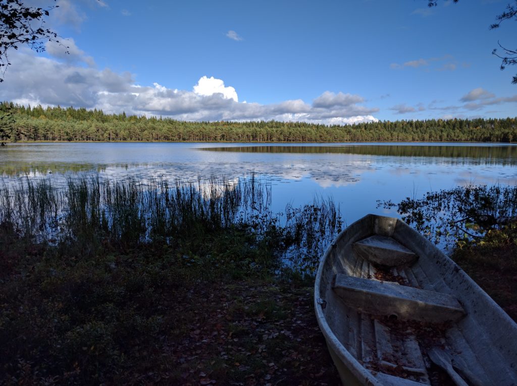 Hiukkalammi lake